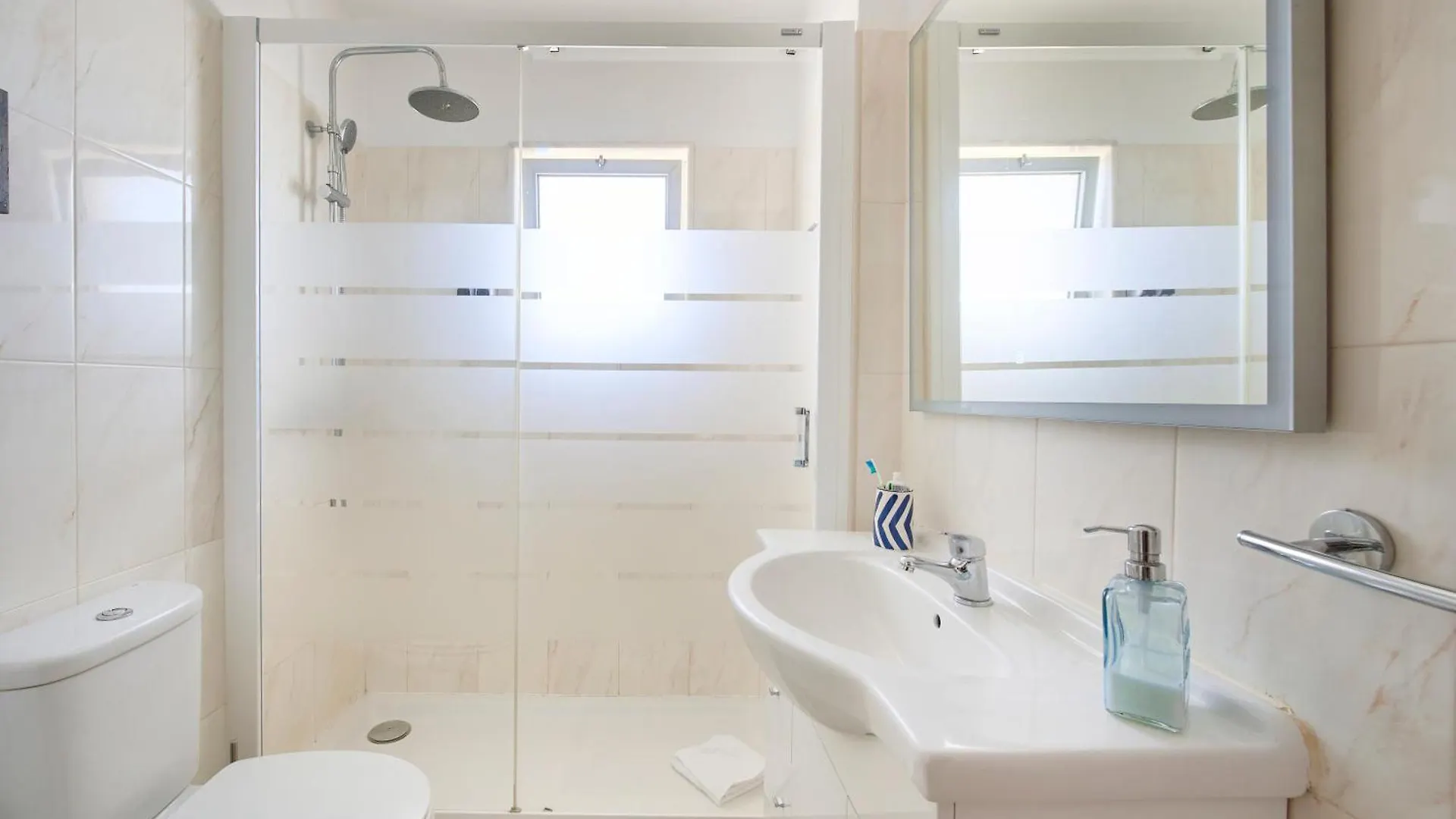 Cosy 2 Bedroom Ap Near The Praia Da Rocha Portimão 0*,  Portugal
